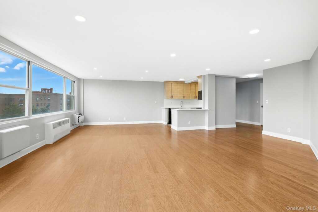 12 Old Mamaroneck Road, Unit #7C, White Plains, NY 10605 - Photo 23 of 46