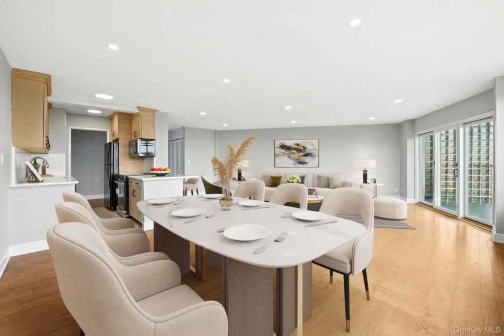 12 Old Mamaroneck Road, Unit #7C, White Plains, NY 10605 - Photo 3 of 46