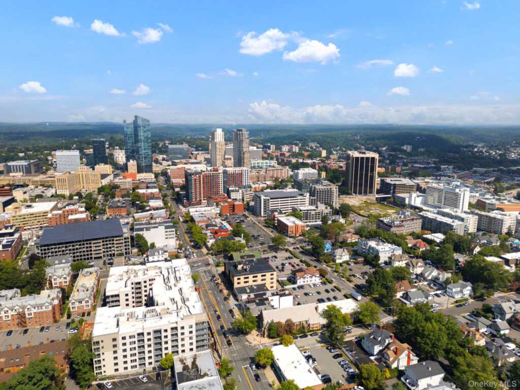 12 Old Mamaroneck Road, Unit #7C, White Plains, NY 10605 - Photo 41 of 46