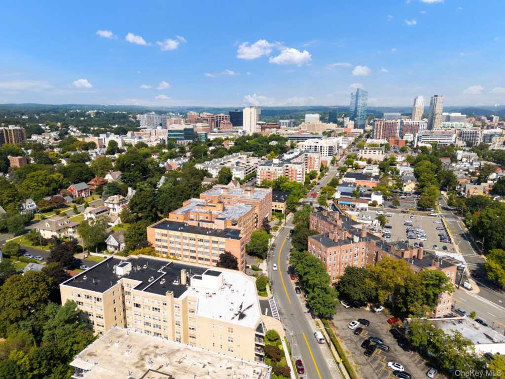 12 Old Mamaroneck Road, Unit #7C, White Plains, NY 10605 - Photo 43 of 46