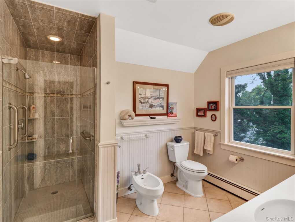 183 New Hempstead Road, New City, NY 10956 - Photo 10 of 44