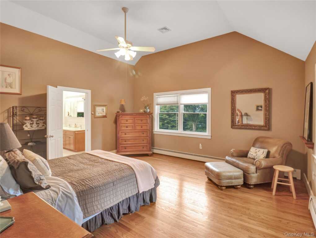 183 New Hempstead Road, New City, NY 10956 - Photo 6 of 44