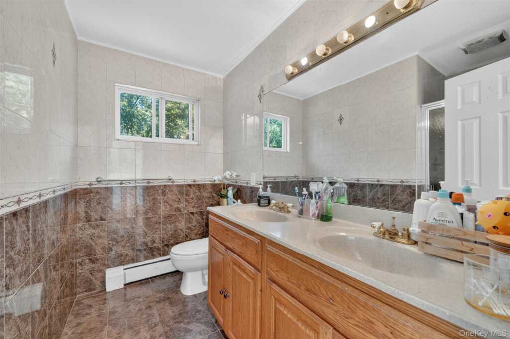 306 Pascack Road, Nanuet, NY 10954 - Photo 25 of 50