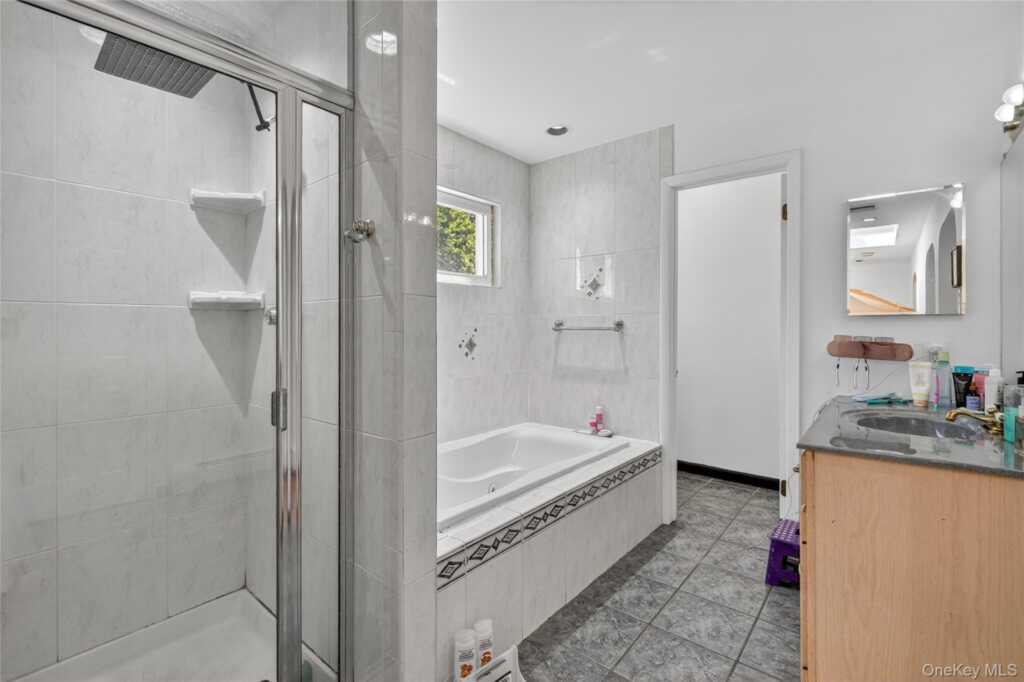 306 Pascack Road, Nanuet, NY 10954 - Photo 34 of 50