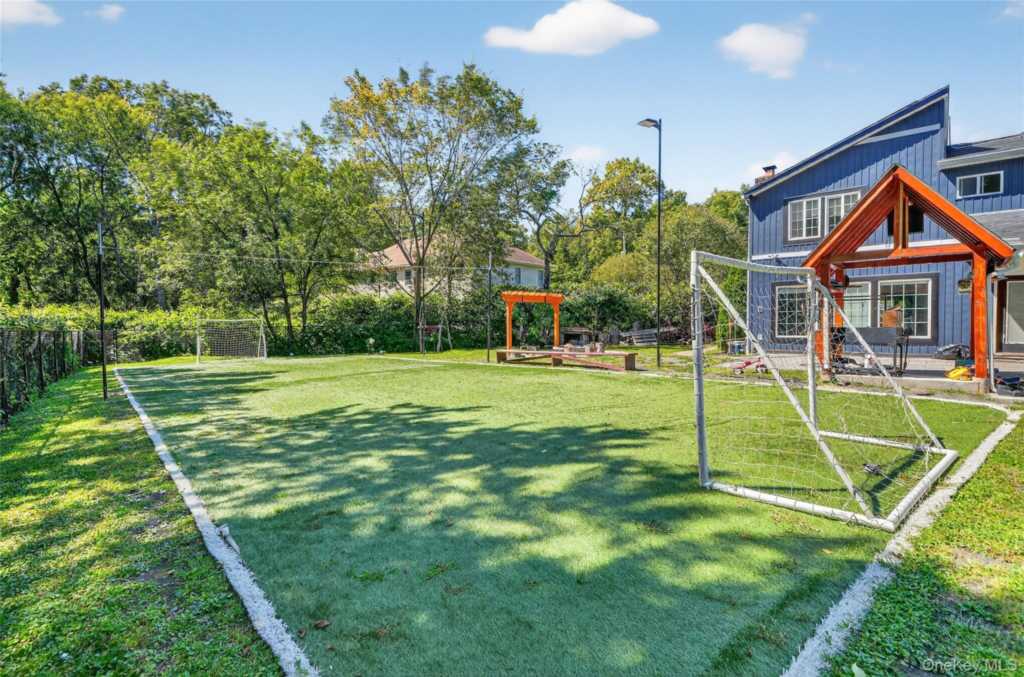 306 Pascack Road, Nanuet, NY 10954 - Photo 44 of 50