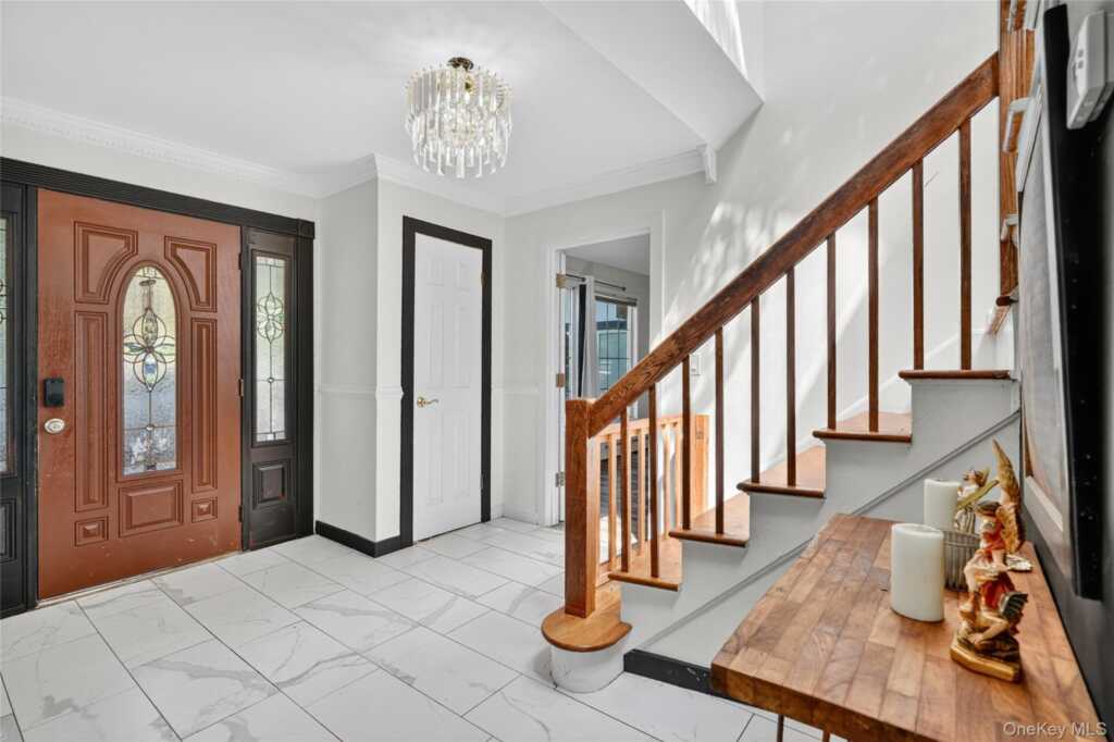 306 Pascack Road, Nanuet, NY 10954 - Photo 5 of 50