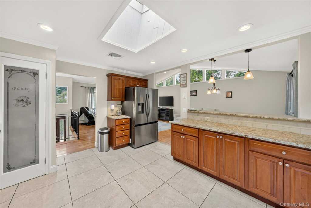 17 John F Kennedy Drive, Stony Point, NY 10980 - Photo 16 of 50