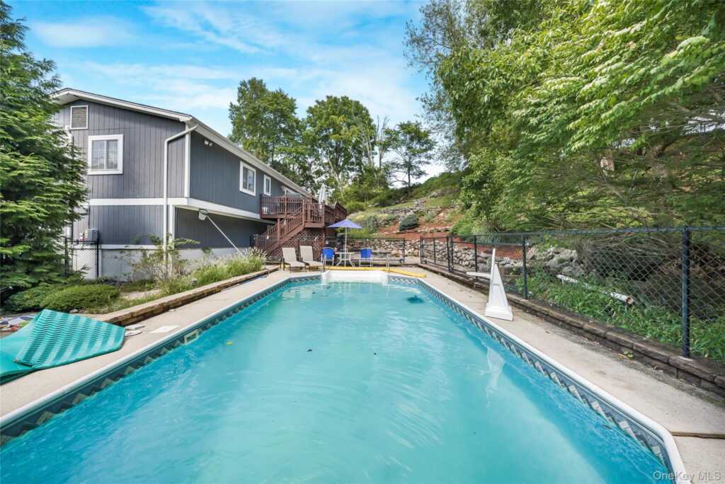 17 John F Kennedy Drive, Stony Point, NY 10980 - Photo 42 of 50