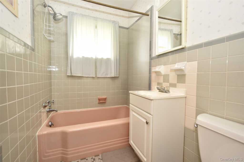 4 Susan Drive, New City, NY 10956 - Photo 19 of 29