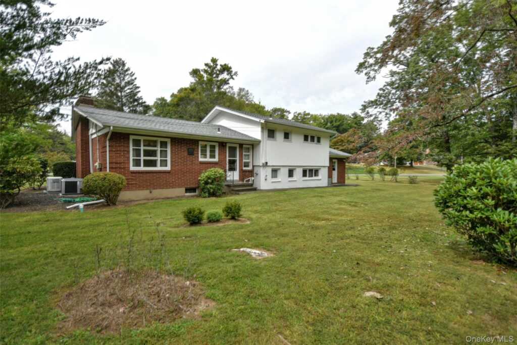 4 Susan Drive, New City, NY 10956 - Photo 25 of 29