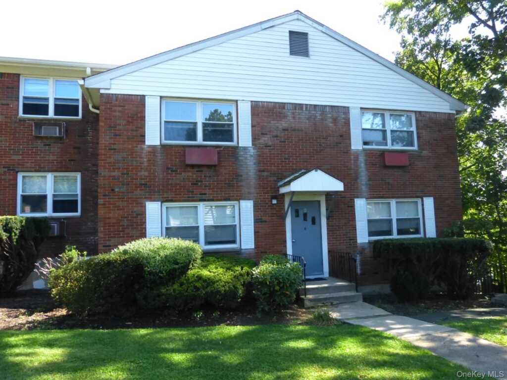 6 Duryea Place, Unit #2C, Nyack, NY 10960