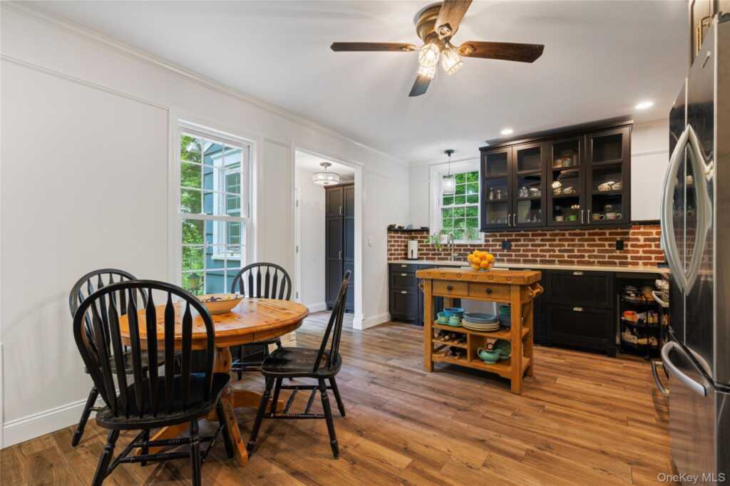 724 Stuart Avenue, Rye, NY 10543 - Photo 13 of 33