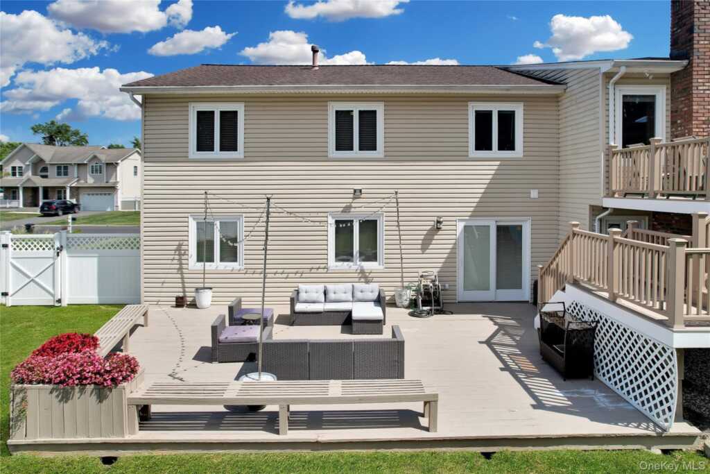44 Yale Drive, New City, NY 10956 - Photo 37 of 42