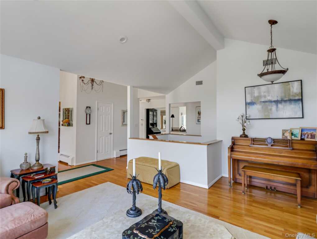 44 Yale Drive, New City, NY 10956 - Photo 9 of 42