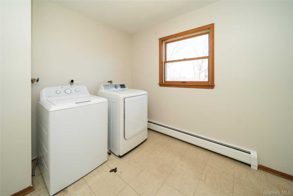 62 Walter Drive, Stony Point, NY 10980 - Photo 18 of 28