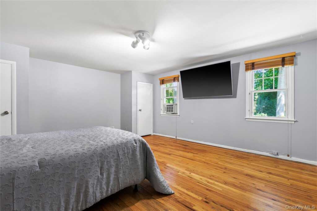 4 Mark Drive, Rye, NY 10573 - Photo 21 of 47