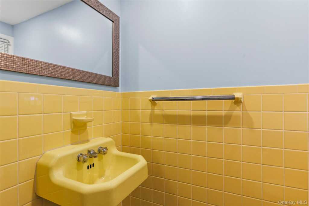 4 Mark Drive, Rye, NY 10573 - Photo 29 of 47
