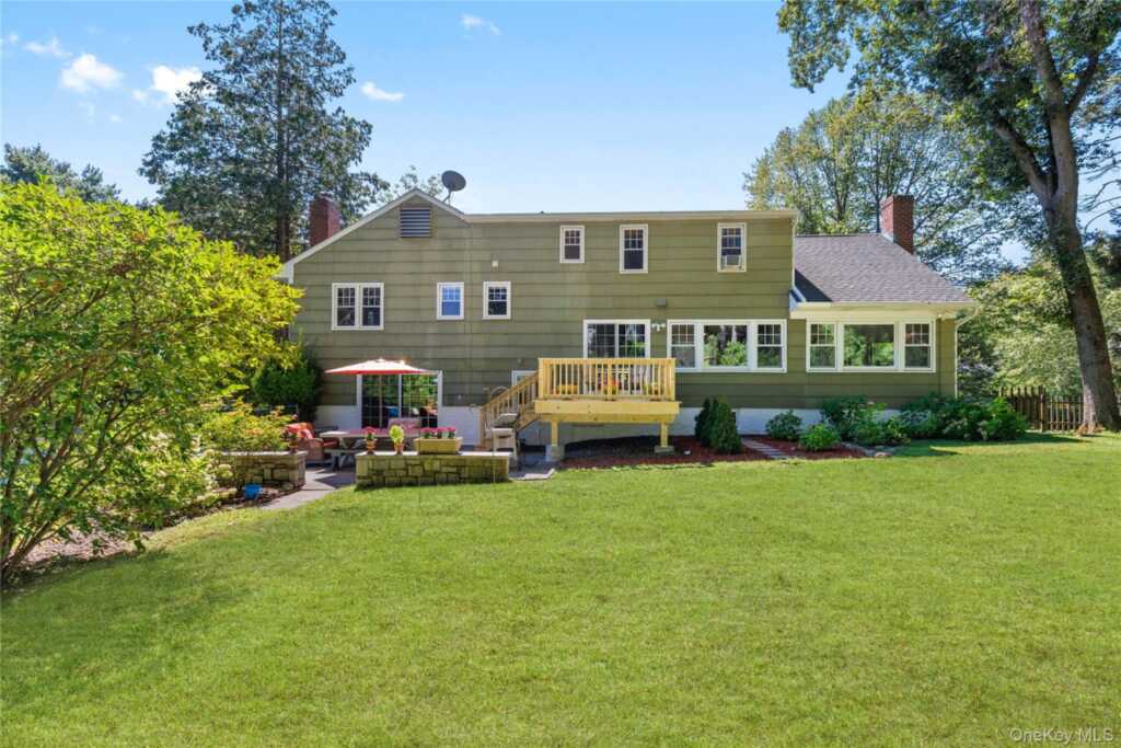 4 Mark Drive, Rye, NY 10573 - Photo 34 of 47