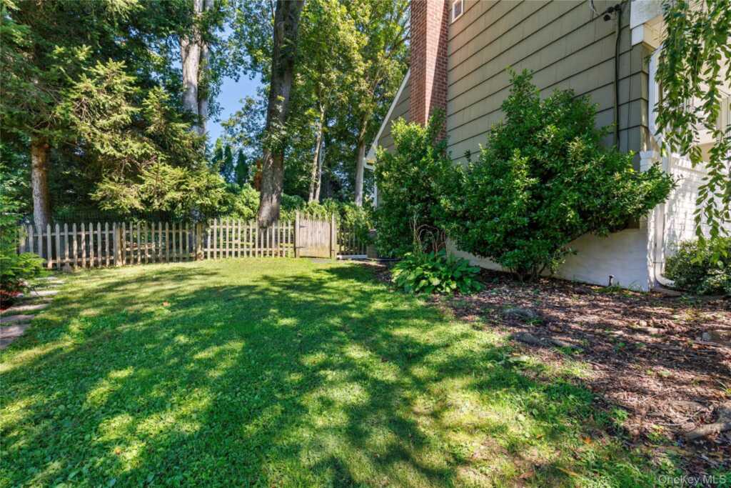 4 Mark Drive, Rye, NY 10573 - Photo 39 of 47