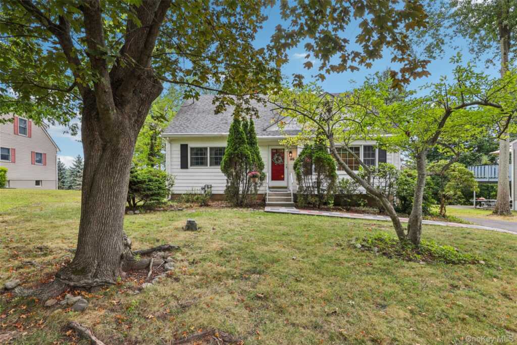 146 Lincoln Street, Pearl River, NY 10965