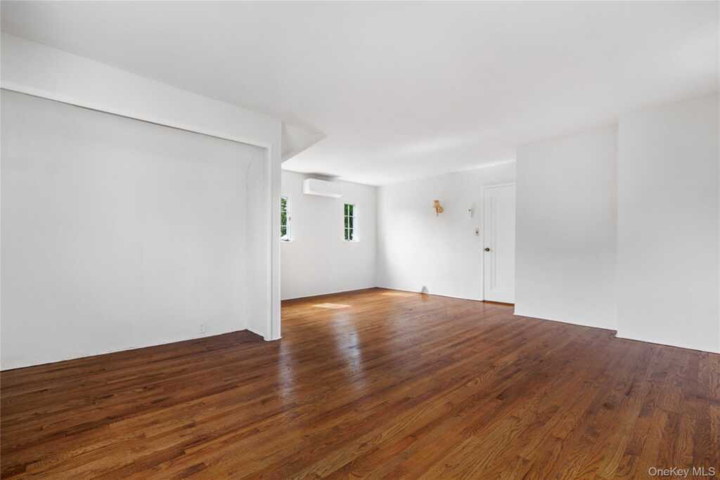 22 Ridge Boulevard, Rye, NY 10573 - Photo 17 of 25