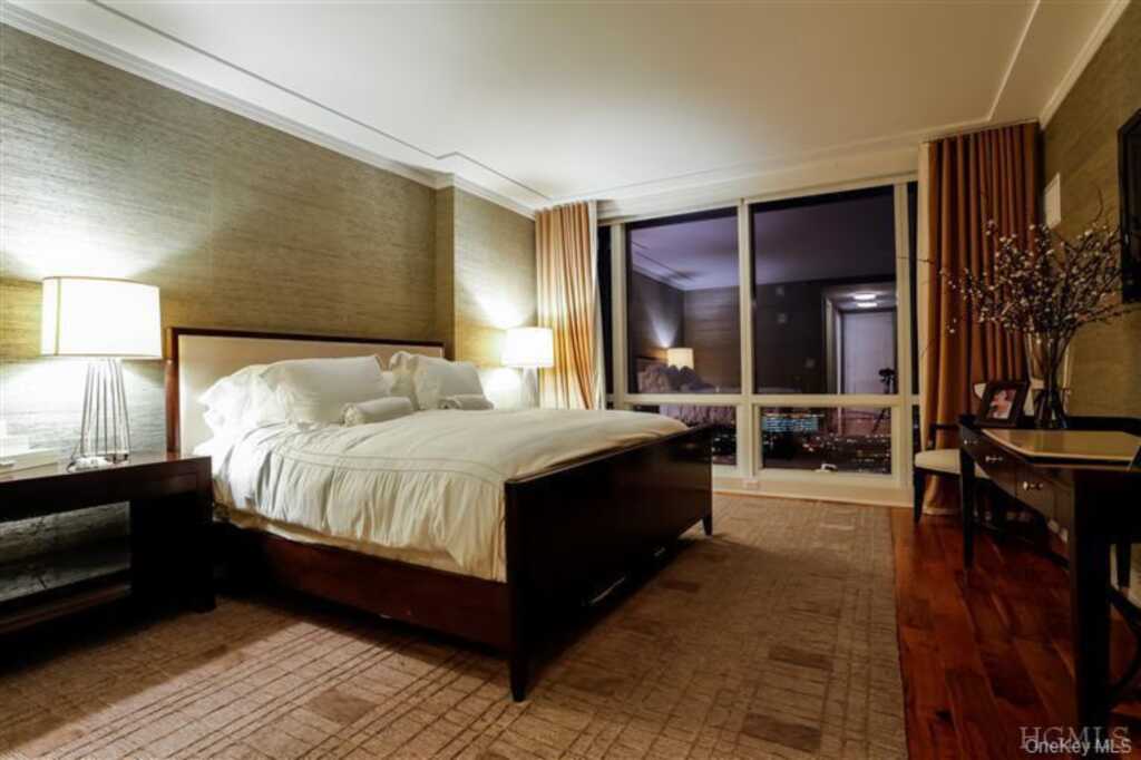 5 Renaissance Square, Unit #17C, White Plains, NY 10601 - Photo 4 of 14