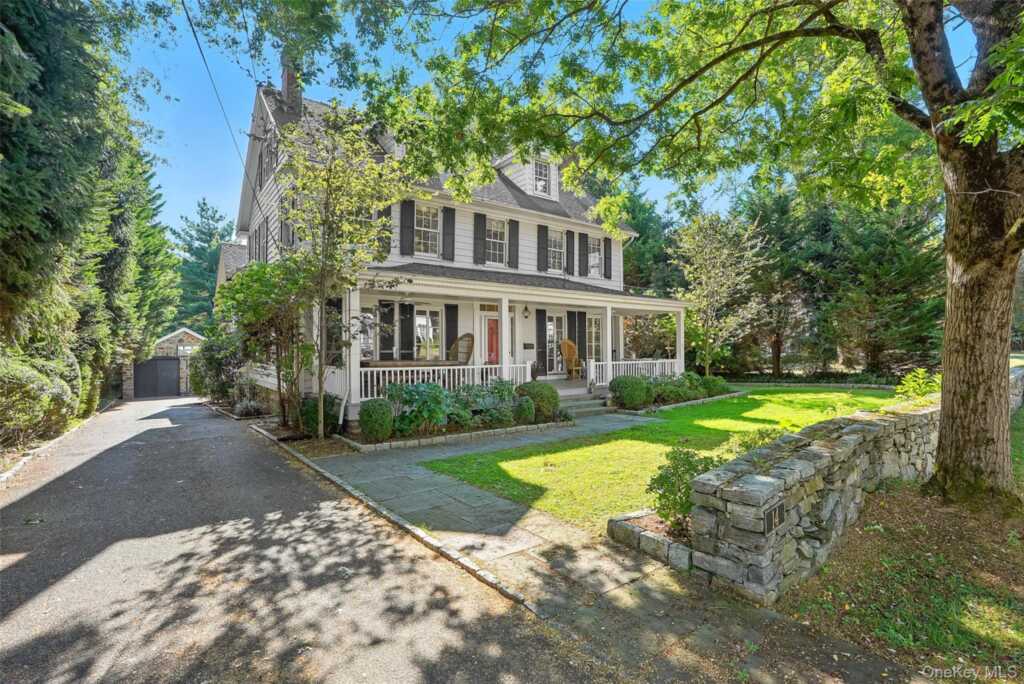 14 Mendota Avenue, Rye, NY 10580 - Photo 2 of 33