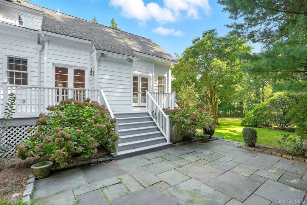 14 Mendota Avenue, Rye, NY 10580 - Photo 29 of 33
