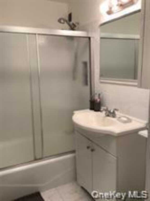 16 Lake Street, Unit #7J, White Plains, NY 10603 - Photo 8 of 9