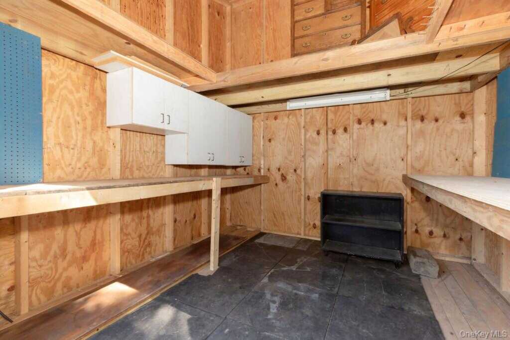 246 Weyman Avenue, New Rochelle, NY 10805 - Photo 18 of 48