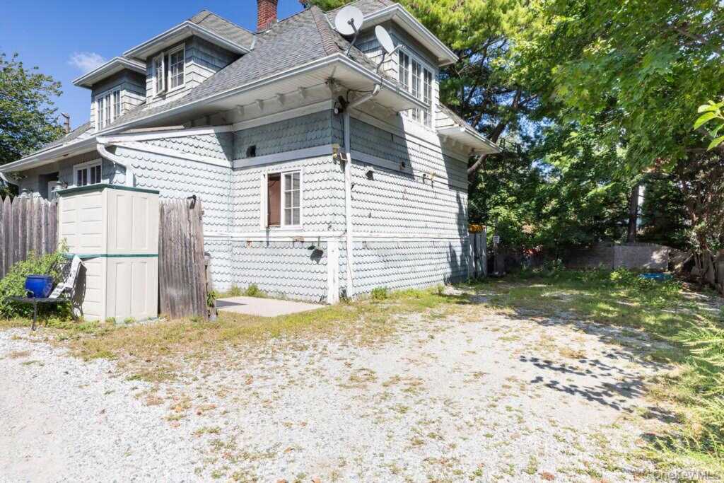 246 Weyman Avenue, New Rochelle, NY 10805 - Photo 44 of 48