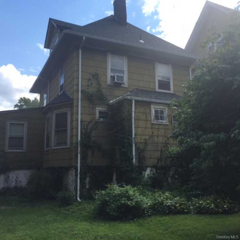 121 Coligni Avenue, New Rochelle, NY 10801 - Photo 11 of 14