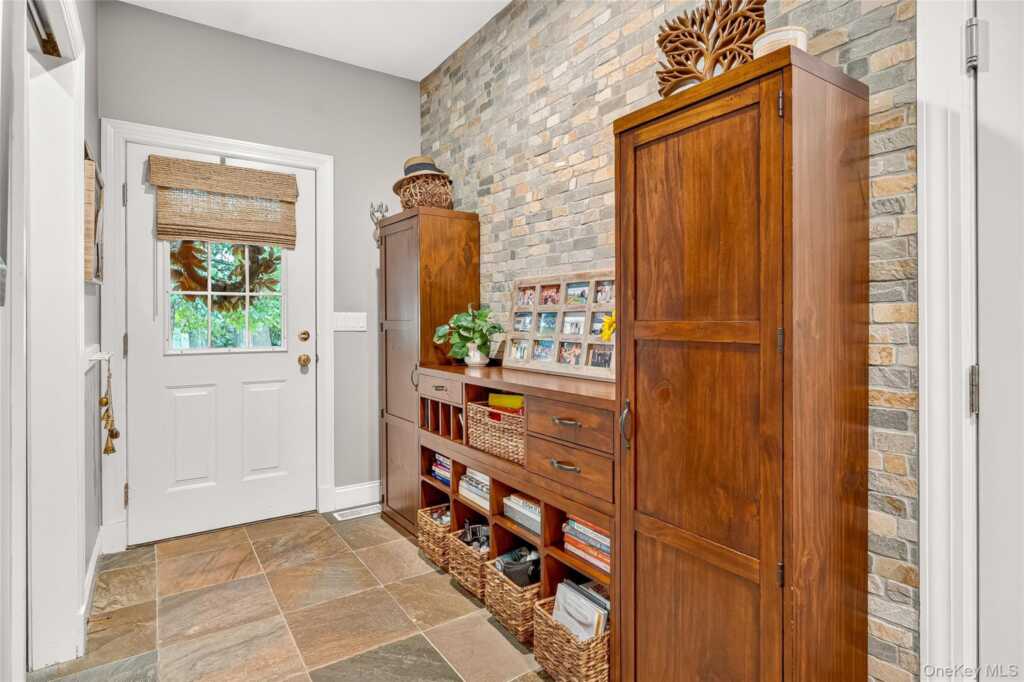 6 Gooler Court, Stony Point, NY 10980 - Photo 13 of 50