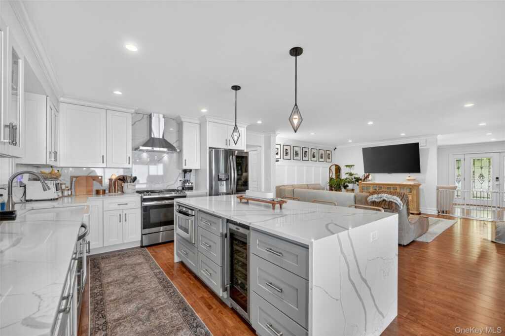 717 Westchester Avenue, Rye, NY 10573 - Photo 11 of 35