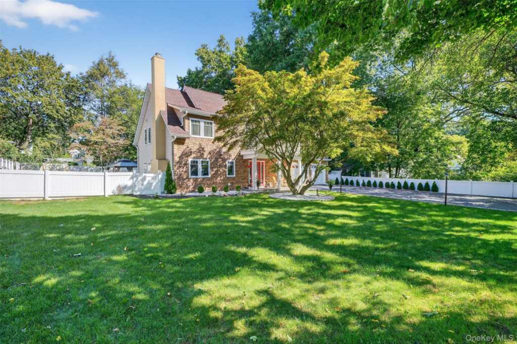 717 Westchester Avenue, Rye, NY 10573 - Photo 2 of 35