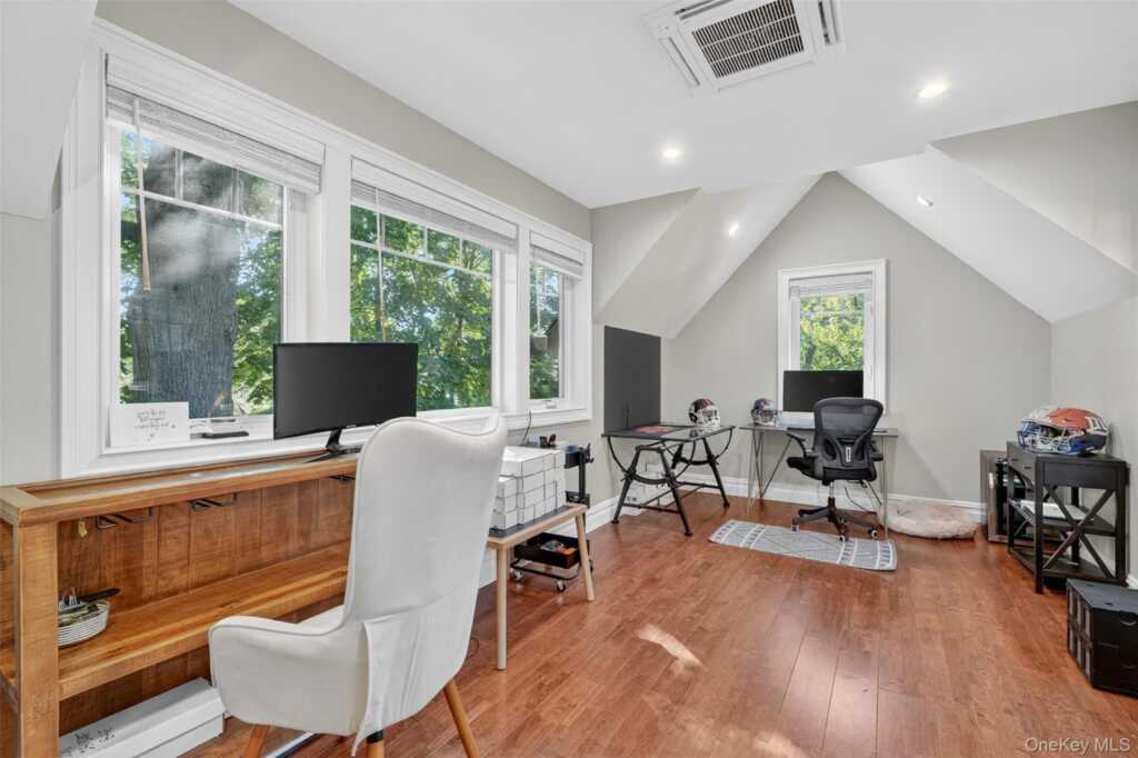 717 Westchester Avenue, Rye, NY 10573 - Photo 26 of 35