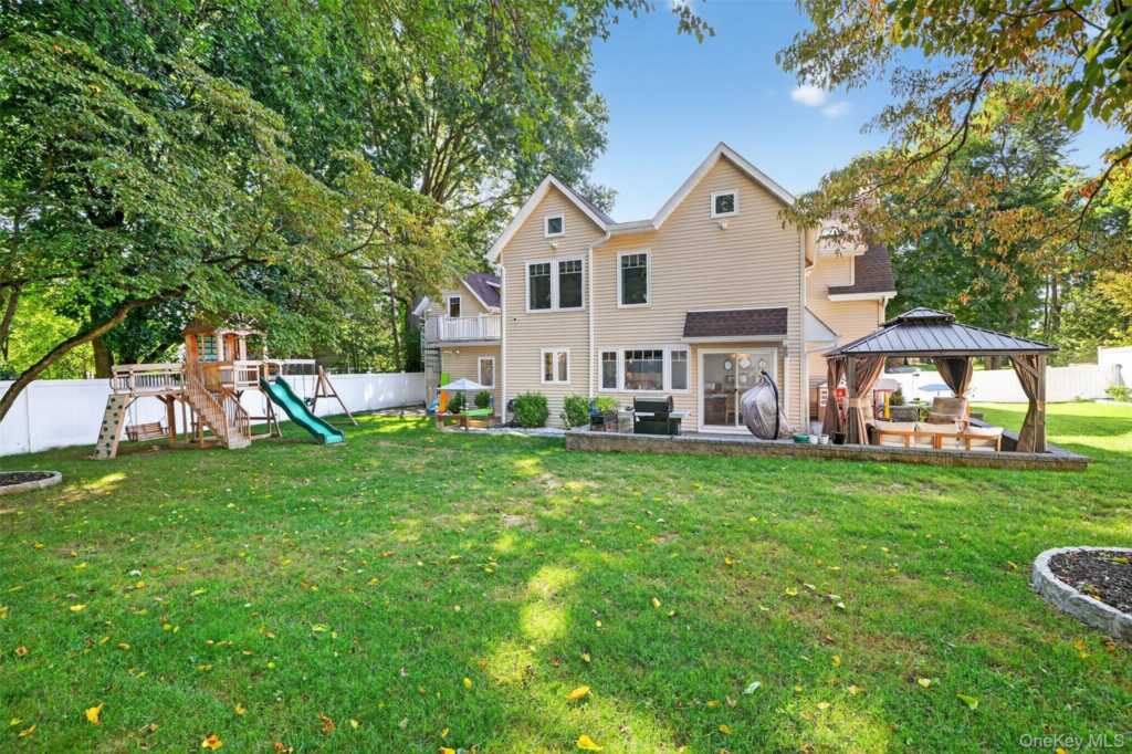 717 Westchester Avenue, Rye, NY 10573 - Photo 33 of 35