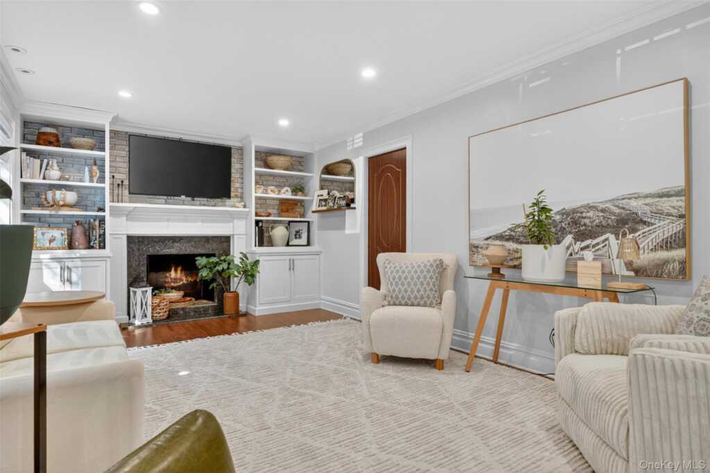 717 Westchester Avenue, Rye, NY 10573 - Photo 4 of 35