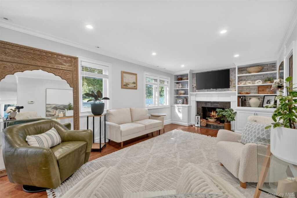 717 Westchester Avenue, Rye, NY 10573 - Photo 5 of 35