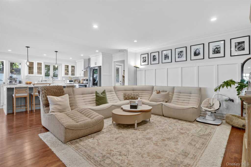 717 Westchester Avenue, Rye, NY 10573 - Photo 7 of 35