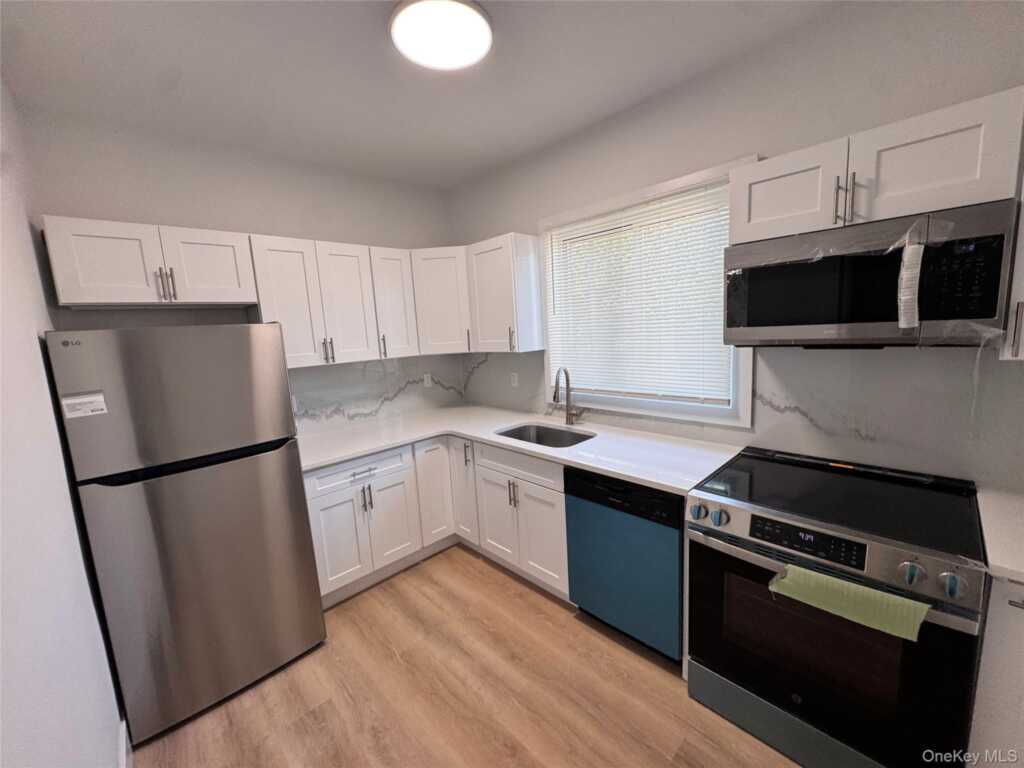 103 Leland Avenue, Unit #2nd Floor, New Rochelle, NY 10805 - Photo 2 of 11