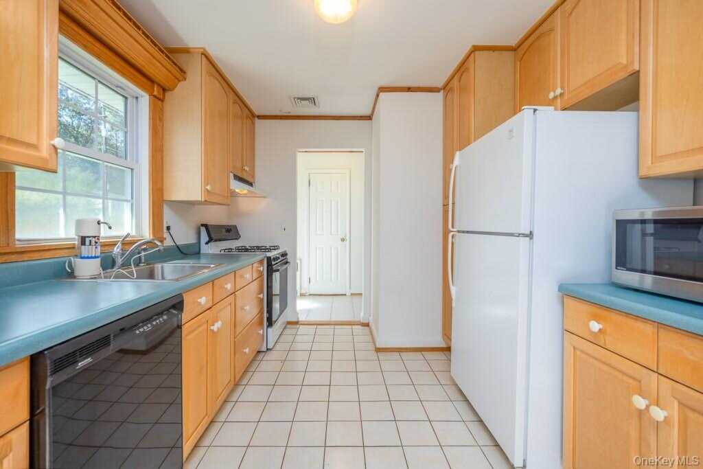 128 Third Street, New City, NY 10956 - Photo 16 of 26