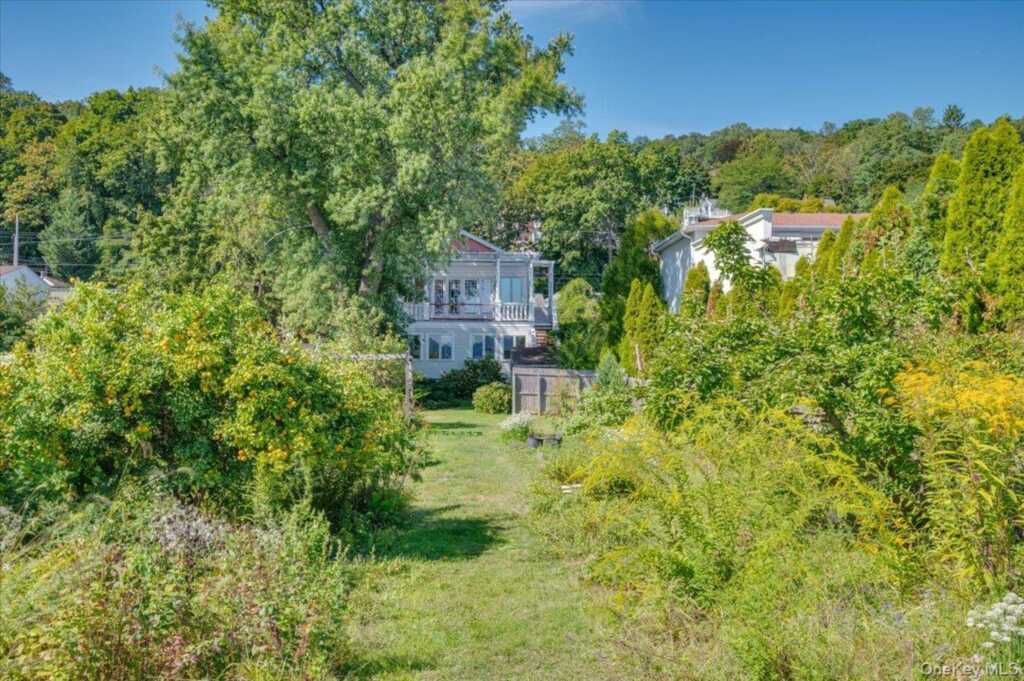 563 Piermont Avenue, Piermont, NY 10968 - Photo 4 of 29