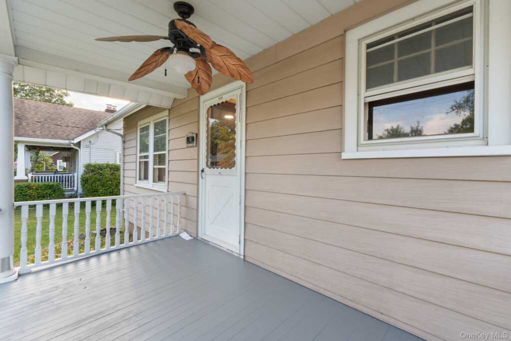 16 Oak Terrace, Suffern, NY 10901 - Photo 3 of 26