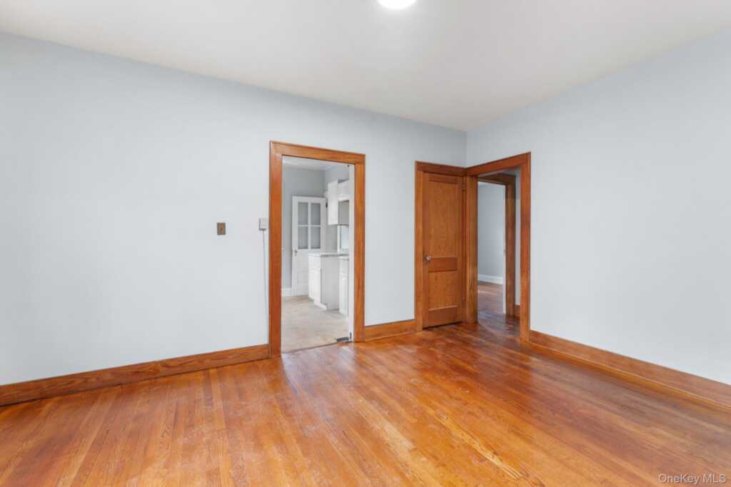 16 Oak Terrace, Suffern, NY 10901 - Photo 8 of 26