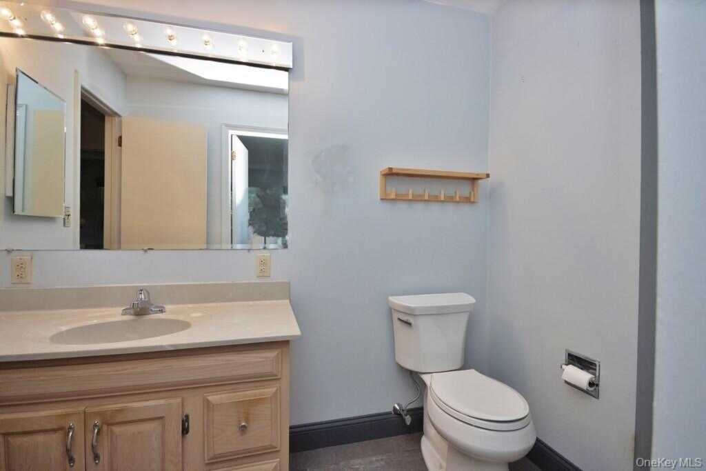 277 Old Route 304, New City, NY 10956 - Photo 17 of 43