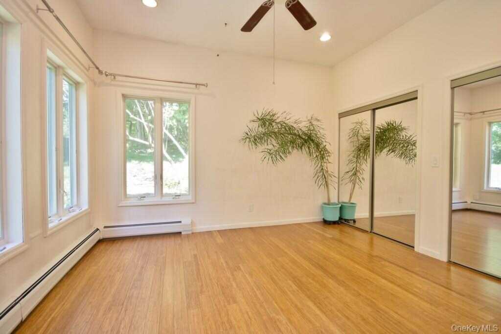 277 Old Route 304, New City, NY 10956 - Photo 21 of 43