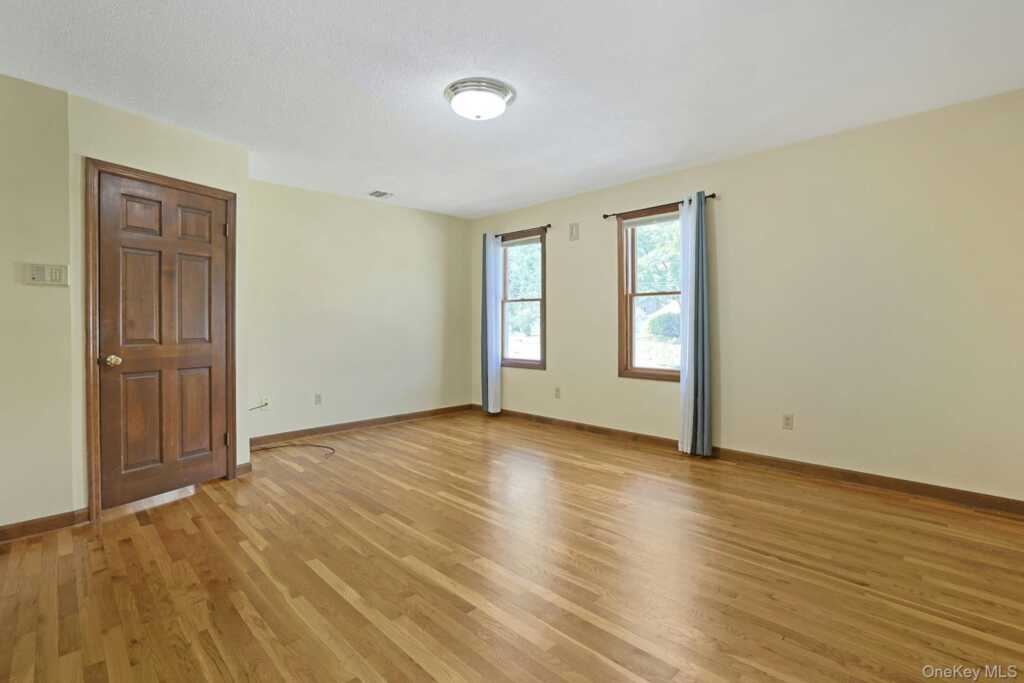 99 New Hempstead Road, New City, NY 10956 - Photo 23 of 35