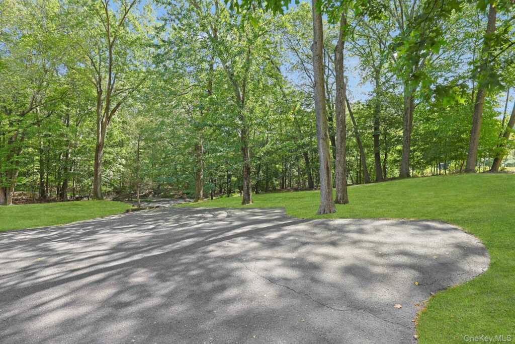99 New Hempstead Road, New City, NY 10956 - Photo 33 of 35