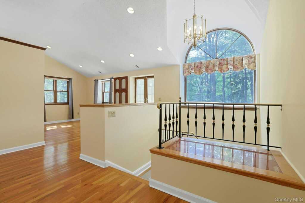 99 New Hempstead Road, New City, NY 10956 - Photo 6 of 35